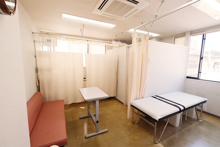 清水こどもクリニック 大阪市淀川区 清潔感があり、設備も充実している