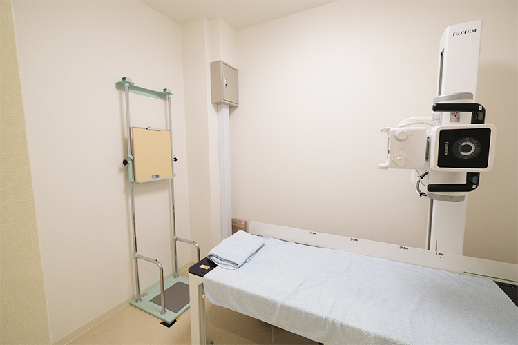 さがみ野やまなクリニック 海老名市 レントゲンをはじめ、各種検査機器が充実している