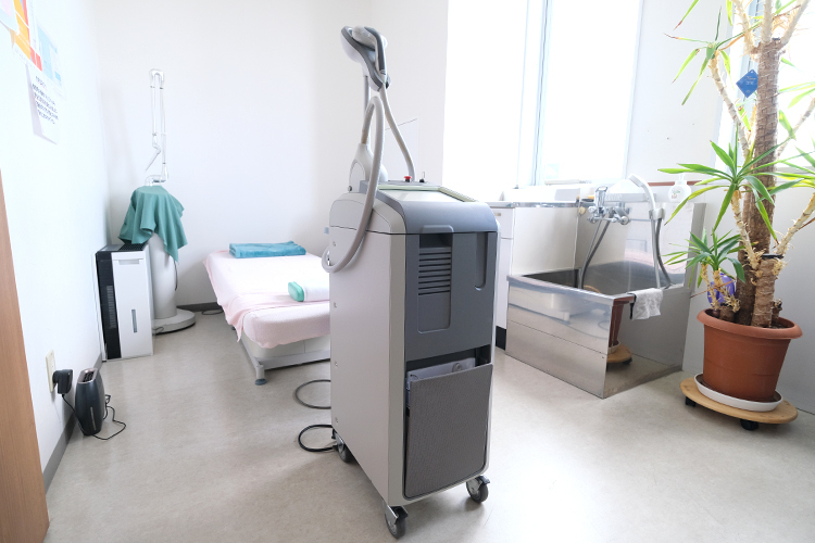 たかはし皮膚科クリニック 尼崎市 一人ひとりの声を聞きながら、適切な治療を行う