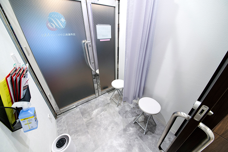れいめいクリニック 台東区 発熱患者専用の入り口や待合室を用意