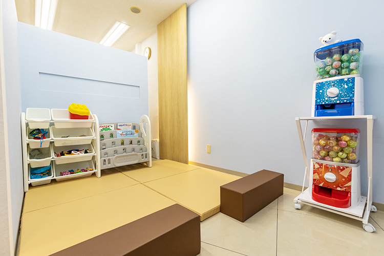 まつざき歯科クリニック 門真市 キッズスペースも完備。子どもの患者にも心を配る
