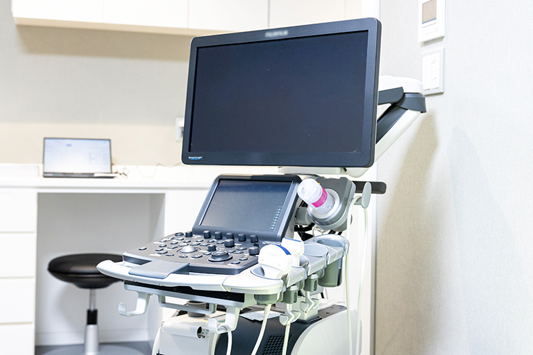 小林大濠公園クリニック 福岡市中央区 エコー検査はじめ各種検査機器も充実度が高い