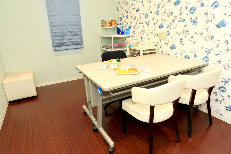 おおこうち内科クリニック 稲沢市 2階には栄養指導室も設置