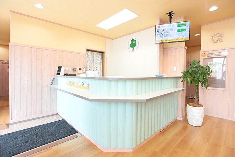 かつらこどもくりにっく 箕面市 子どもも安心できるようスタッフが温かく出迎える