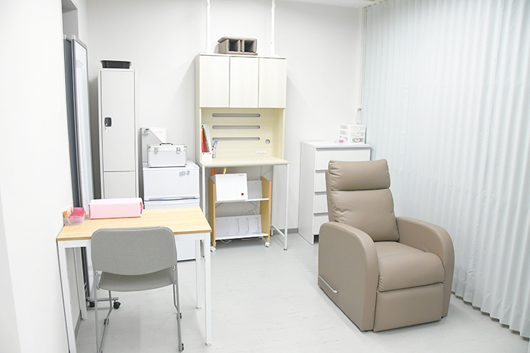 銀座心療内科・精神科エキマエメンタルクリニック 中央区 プライバシーに配慮された処置室