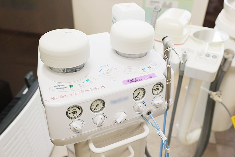 栄アイ歯科クリニック　 名古屋市中区 輝く笑顔へ導くため歯のクリーニング機器を完備