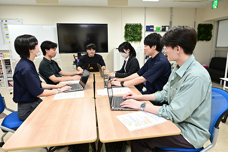 三軒茶屋診療所 世田谷区 グループワークやディスカッションなどさまざまな訓練を実施