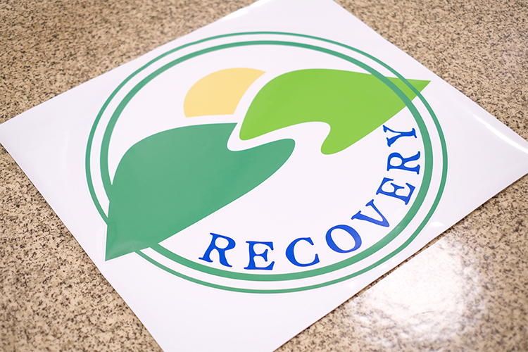 向ヶ丘メンタルクリニック 川崎市多摩区 「RECOVERY」には再び歩き出すための思い込めている