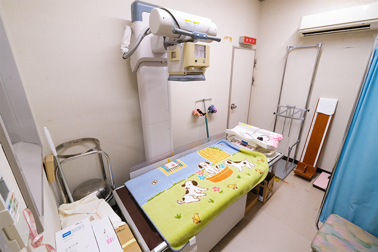 阿部小児科医院 新潟市東区 画像診断を支えるエックス線装置を備え、適切な診療につなげる