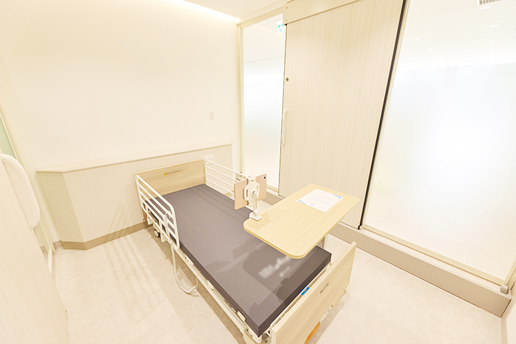 名古屋プログレス腎臓内科・透析丸の内駅前クリニック 名古屋市中区 感染症対策で完全個室も用意