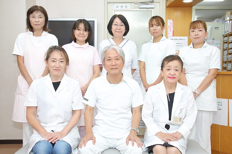 隅本医院 大阪市西成区 スタッフとの連携も厚く、常に患者のための医療を心がける