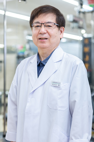 比嘉 頴秀院長 ZERO100クリニック