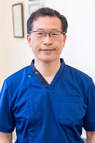 月岡 庸之院長 つきおか歯科医院