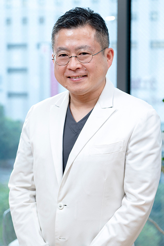 桃沢 尚院長 もも矯正歯科