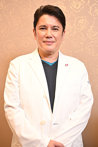 鈴木 ティべリュウ浩志院長 公津の杜メディカルクリニック