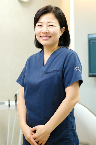 影山 理枝子院長 RIデンタルクリニック中野