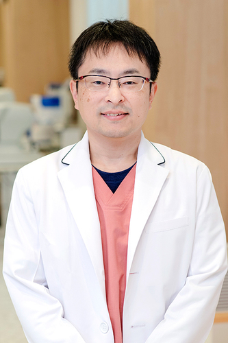 浅川 晋宏院長 衣笠あさかわ眼科