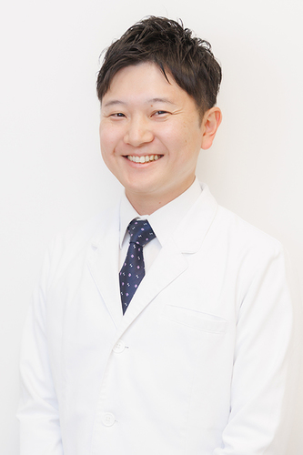 上野 剛史院長 Dクリニック福岡