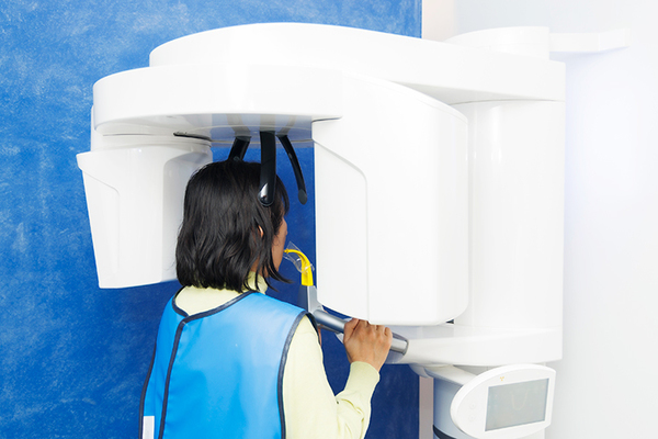 Toki Dental Clinic 口腔内のチェックや検査を受ける