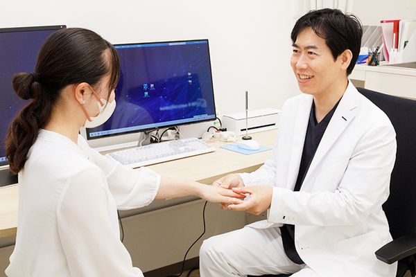 まえだ整形外科リウマチクリニック 医師による問診・診察
