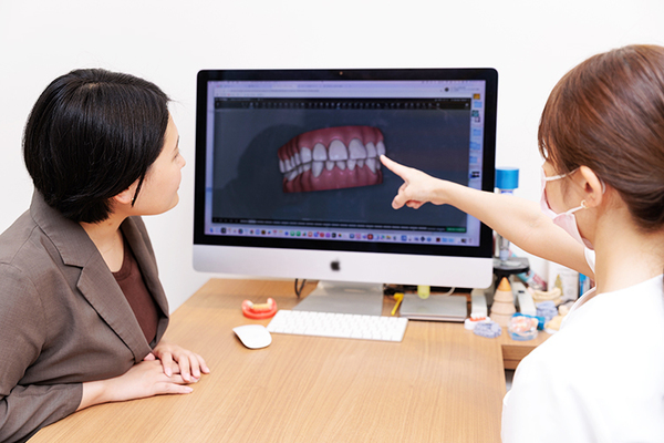 もんでん歯科クリニック 問診票をもとに、症状や困り事を詳しくヒアリング