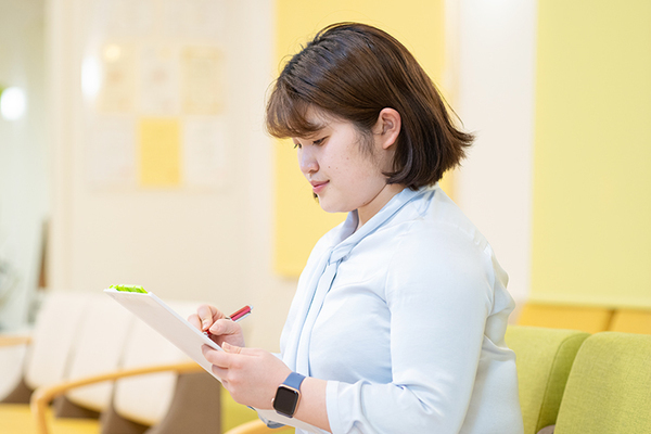 いちかわ内科脳神経内科 問診表に必要事項を記入