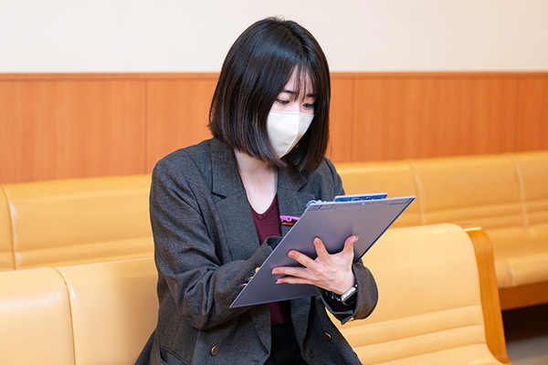 こばやしクリニック 問診票の記入・診察
