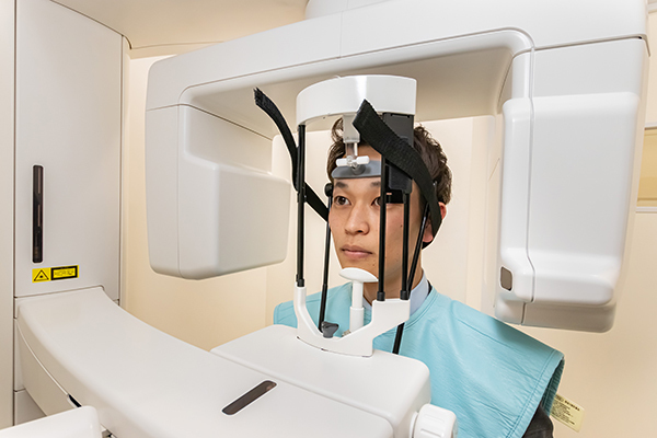 ハッピー歯科 問診と細かな術前検査を実施