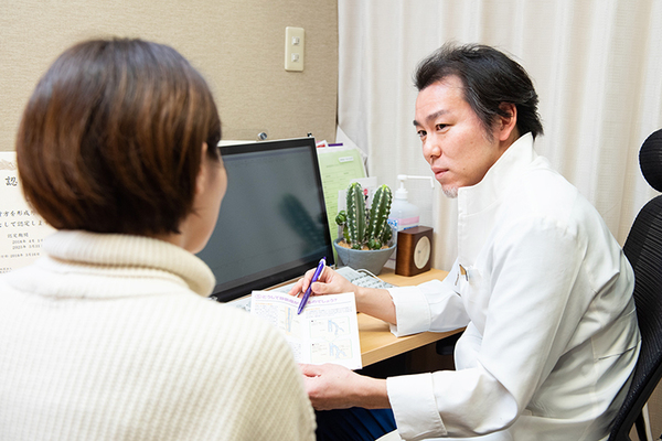 あらた形成スキンクリニック 診察で主訴を確認