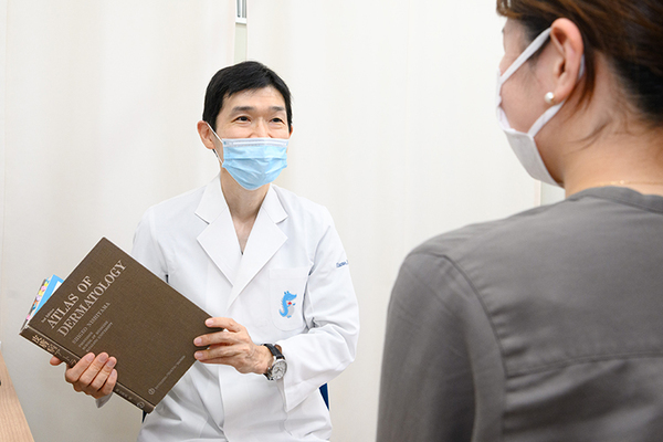 フジ皮フ科クリニック 医師による診察