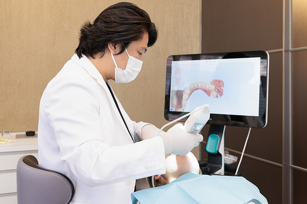 ミライズ矯正歯科南青山 精密な検査を受け、ゴールのイメージを可視化する