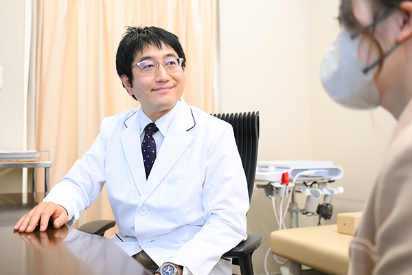 優ウィメンズクリニック 検査の流れについて説明を受け普段着のまま内診台へ