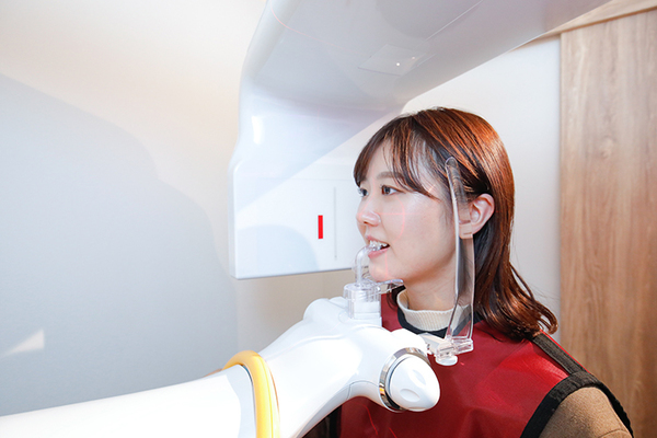 芥川歯科 歯科用CTなどによる精密検査を経て診断を受ける