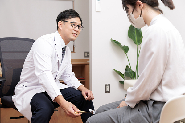 なりた内科・脳神経内科 神経学的診察を受ける