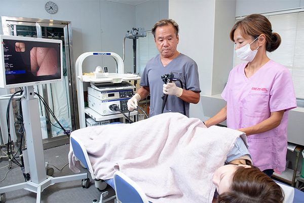 狛江外科胃腸科医院 検査。カメラを活用して患部の確認
