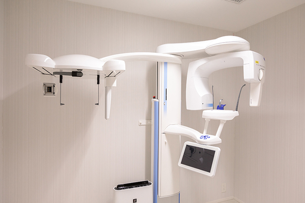 青山クオーツデンタルクリニック 精密検査で口の中のデータを収集