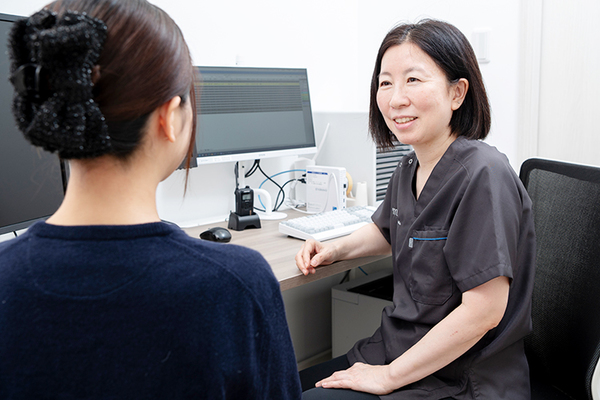 MYメディカルクリニック東京駅八重洲 問診を受ける