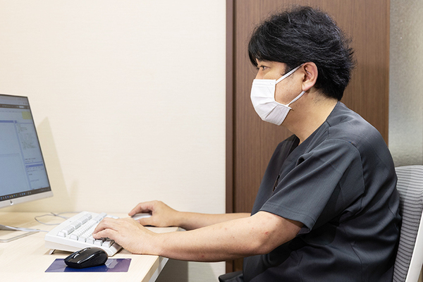 やすらぎホームクリニック 医師による事前診察・採血