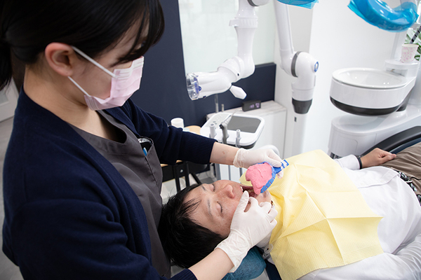 おきた歯科小児歯科クリニック 必要に応じて治療を行い、その後歯型を採取