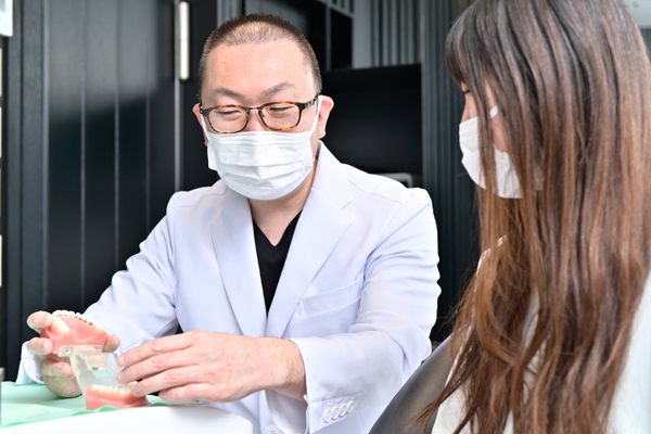 青山クオーツデンタルクリニック 検査結果をもとに口腔内部を診断