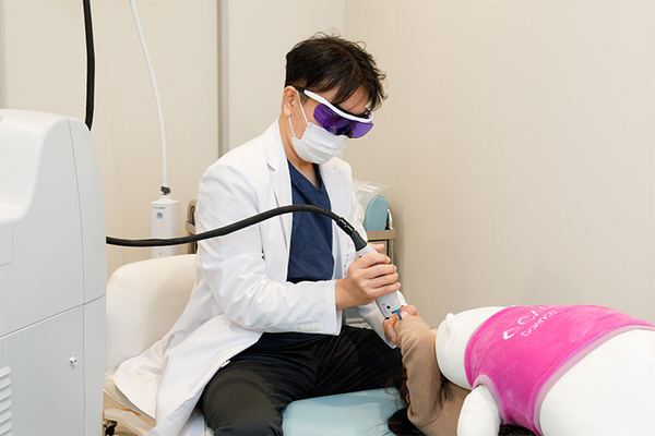 御影こども形成外科 レーザーによる治療の開始