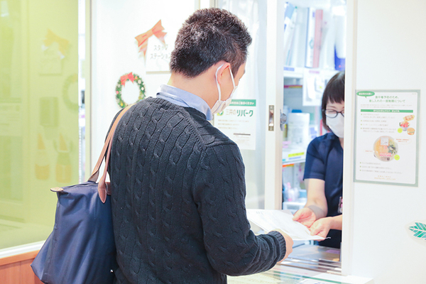 かわぐちレディースクリニック 受付・案内