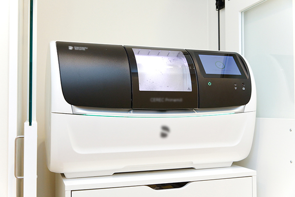 SEIJO PRIME DENTAL OFFICE CAD／CAMシステムを用いた補綴物の作製