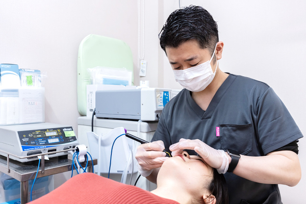 森の宮皮フ科クリニック 塗り薬による治療や圧出、排膿の処置をスタート