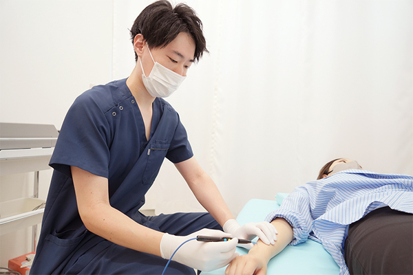 新橋駅前まつだ皮膚科 局所麻酔での日帰り手術