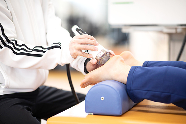 福岡リハ西都クリニック スポーツ・整形外科 治療、リハビリテーションの実施