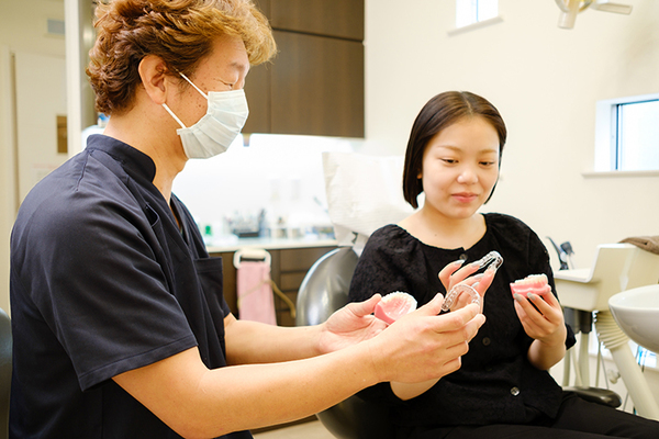 鈴木歯科医院 マウスピース型装置が届いたら矯正をスタート