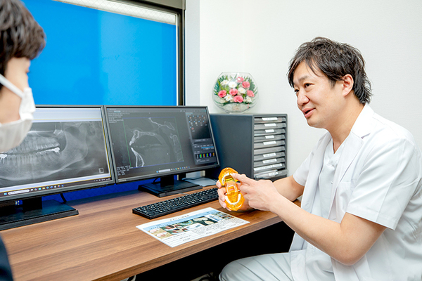 きむ歯科口腔外科医院 歯型を採り、人工の歯を作製・装着