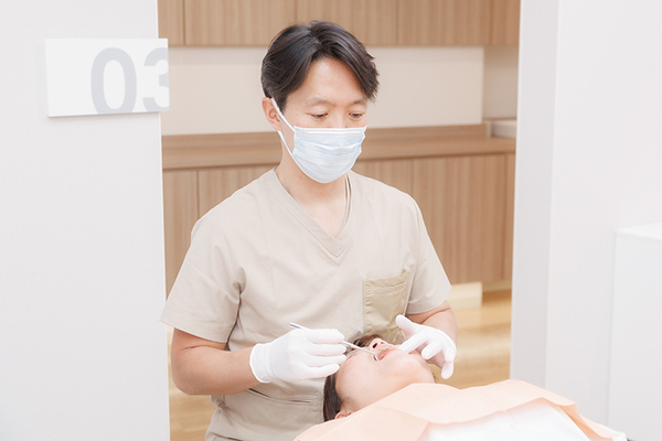 安永矯正歯科医院 福岡 歯を動かす治療（動的治療）のスタート