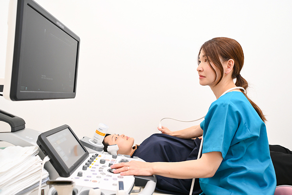 HAKUブレストケアクリニック 超音波検査